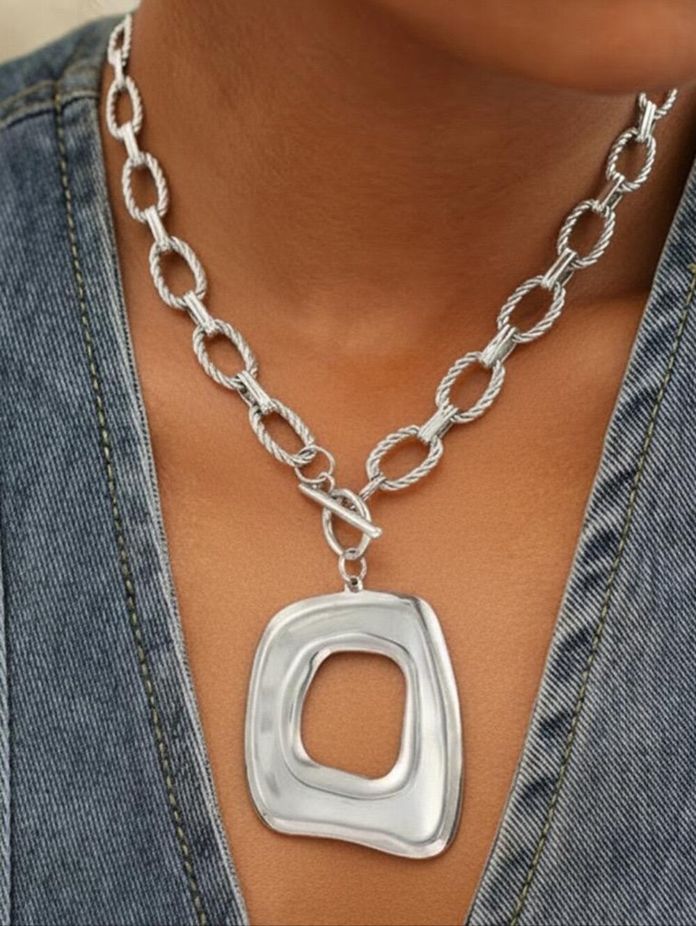 ​Silver Statement Pendant Necklace Chunky Rope Chain with Front Toggle